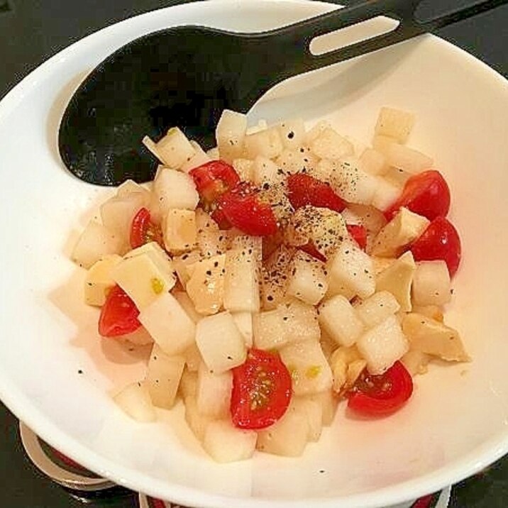 クリームチーズと山芋のイタリアンサラダ